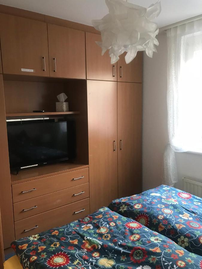 Apartment 3 Min Walk To Old Town Инсбрук Екстериор снимка